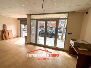 Local comercial en venta en Palau-solità i Plegamans