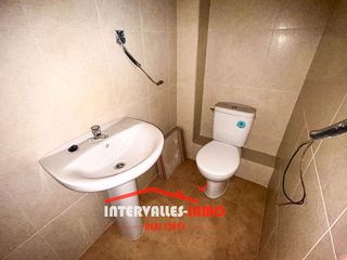 Local comercial en venta en Palau-solità i Plegamans