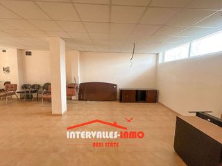 Local comercial en venta en Palau-solità i Plegamans