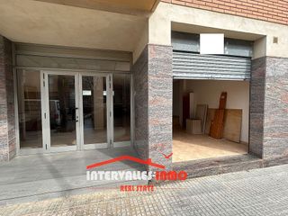 Local comercial en venta en Palau-solità i Plegamans