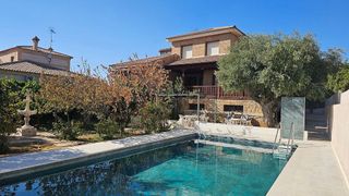 Chalet en venta en Argés