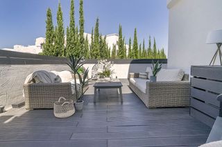 Piso en venta en Nueva Andalucía centro en Marbella