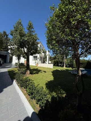 Chalet en alquiler en Los Naranjos - Las Brisas en Marbella