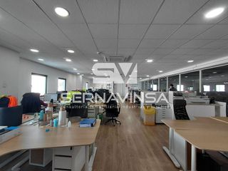 Nave industrial en alquiler en Santa Perpètua de Mogoda