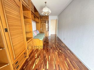 Piso en alquiler en Hospital - G3 - G2 en Burgos