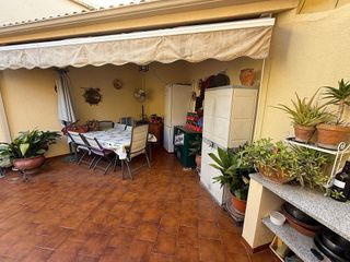 Casa adosada en venta en Úbeda