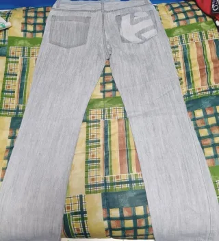 Pantalón Etnies Gris Talla 32x34