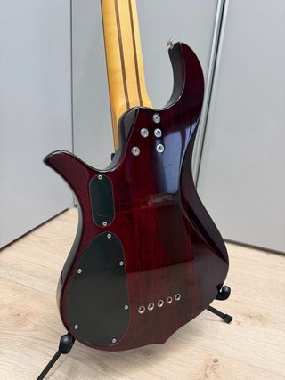 Traben Phoenix 5 cuerdas bajo