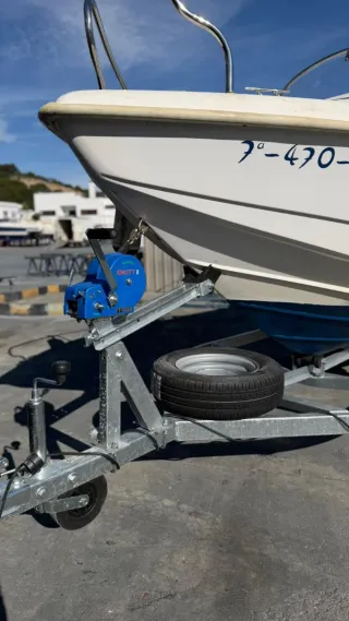 Redo sport 5.25 con Parsun F60 HP y remolque.