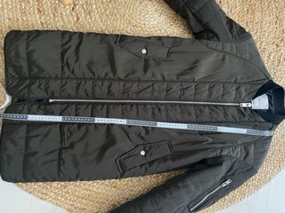 Cazadora larga Mango verde oliva