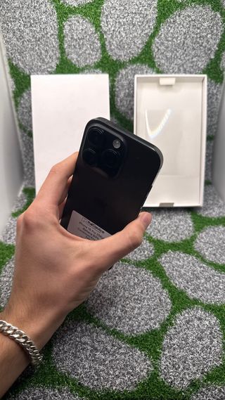 iPhone 16 Pro 256GB Space Gray - Ottime Condizioni