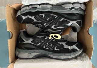ASICS Gel NYC Zapatillas Negras y Grises