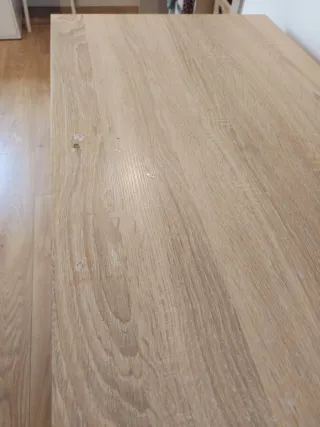 Escritorio madera y blanco