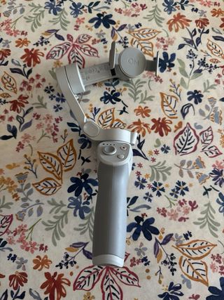 Estabilizador Osmo DJI para móvil