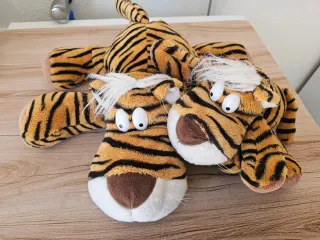 Lote 9 peluches: Minion, Donald, Bugs Bunny