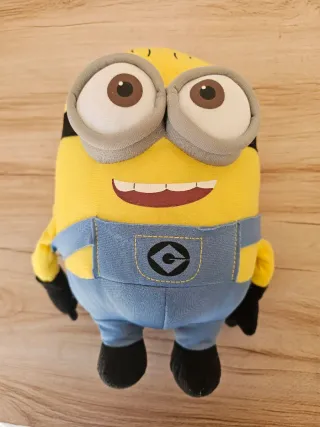 Lote 9 peluches: Minion, Donald, Bugs Bunny