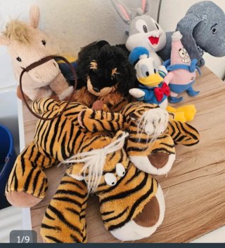 Lote 8 peluches.