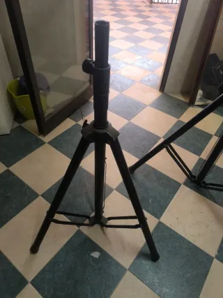 Soportes para altavoces de discoteca