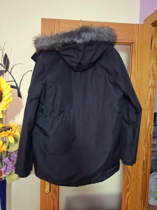 Abrigo Supply & Demand Negro Talla XL