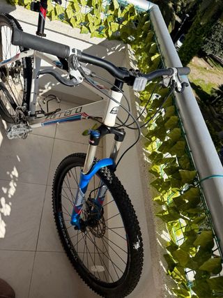 Bicicleta de Montaña Carrera Kraken