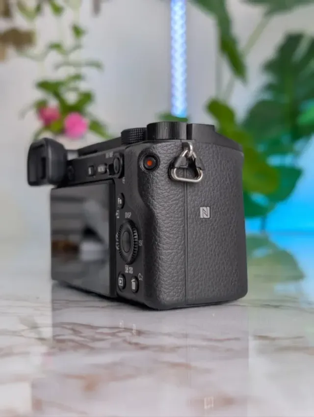 Sony A6400 (120 Disparos)