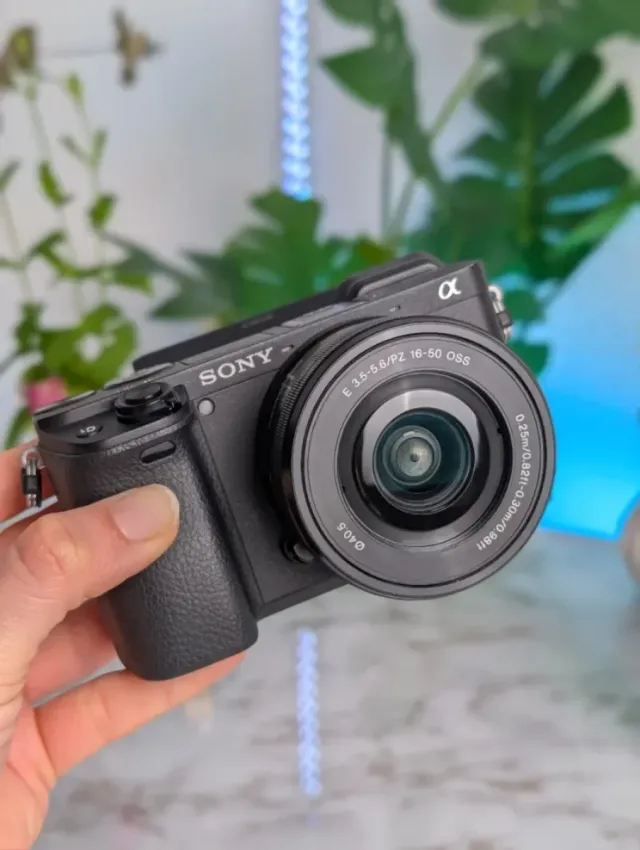Sony A6400 (120 Disparos)