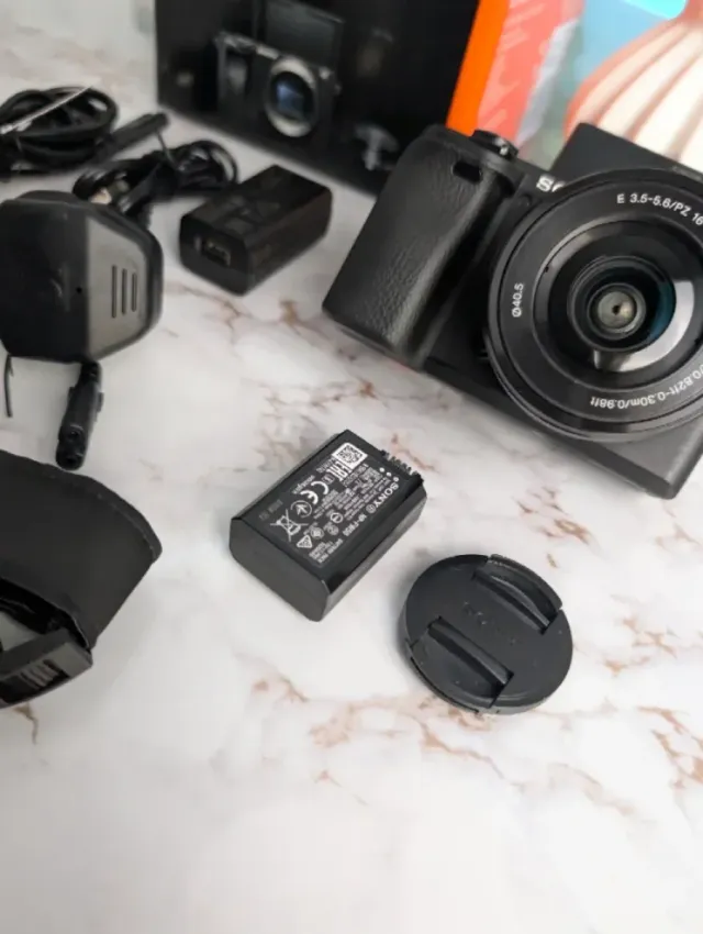 Sony A6400 (120 Disparos)
