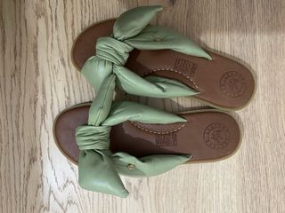 Sandalias planas. Talla 38. Marca Majo Valero