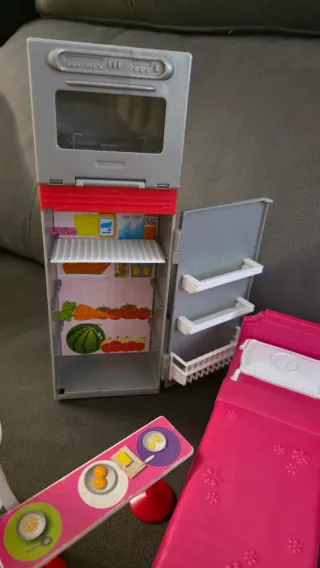 Accesorios Barbie: Cama, Cocina, Silla y Más