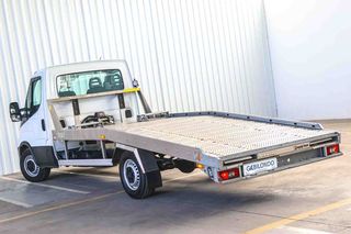 Iveco Daily 2.3 35S 16 Grúa Portacoches