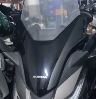 Embellecedor frontal Honda Forza 125 y medidor