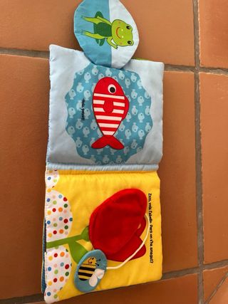 Libro pop up con texturas y sonidos