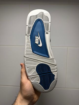 Air Jordan 4 Military Blue