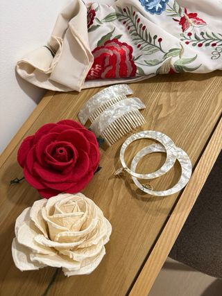 Accesorios Flamenca Flores y Peinetas