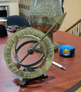 Reloj Solar Decorativo Latón