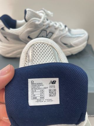 New Balance 530 Deportivas Plata y Blanco