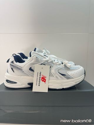 New Balance 530 Deportivas Plata y Blanco