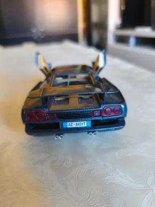 Lamborghini Diablo 1:24