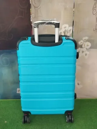 Maleta Mediana Extensible Nueva