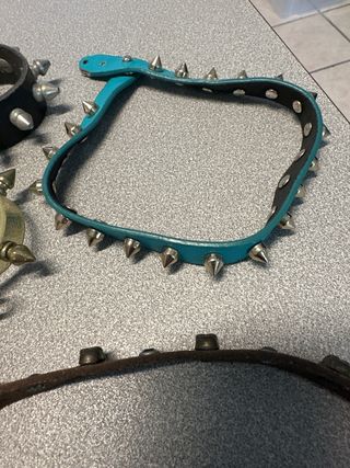 Collane e bracciali borchiati