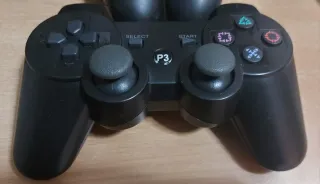 Lote 3 mandos PS4 y PS3 ( para piezas )