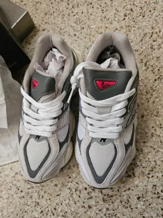 Zapatillas New Balance 9060 Gris/Blanco