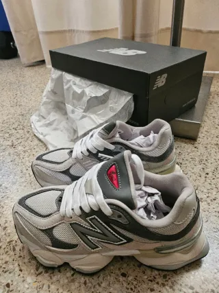 Zapatillas New Balance 9060 Gris/Blanco