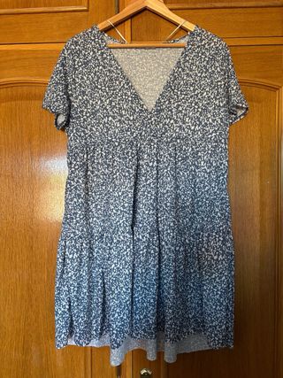 Vestido Pull and Bear estampado nuevo Talla L