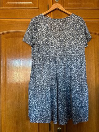 Vestido Pull and Bear estampado nuevo Talla L