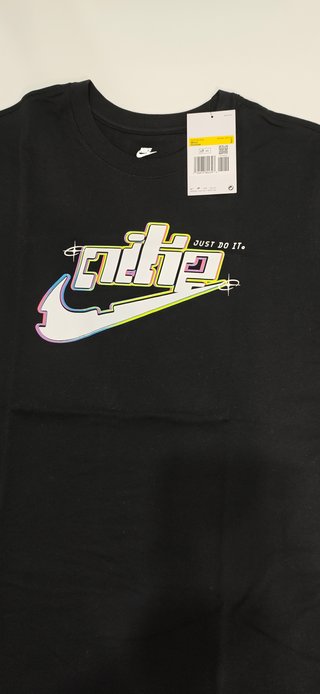 Camiseta Nike Negra Talla S Logo Multicolor