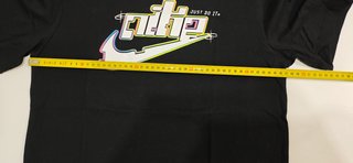 Camiseta Nike Negra Talla S Logo Multicolor