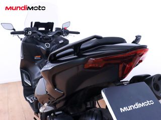 YAMAHA T-MAX 560 TECH MAX