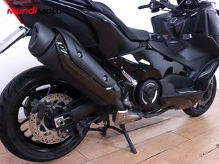 YAMAHA T-MAX 560 TECH MAX