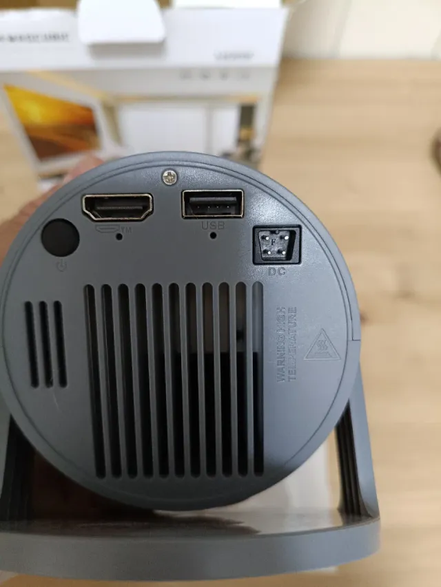 Mini proyector MAGCUBIC WiFi Nuevo